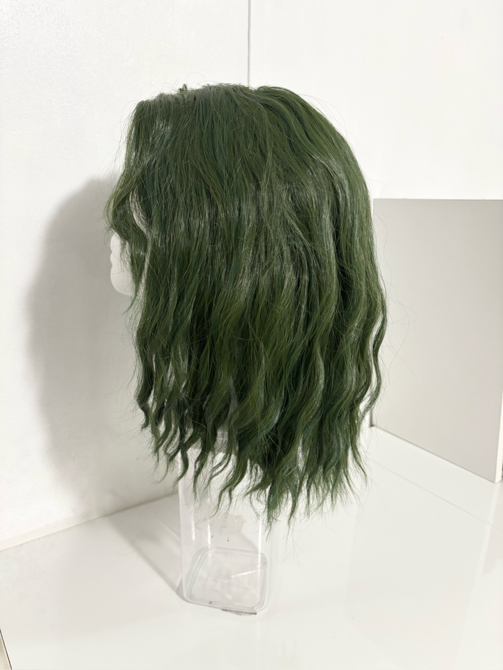 Unisex Short Green Curly Wig Bob Funny Anime, Cosplay Event Costume Halloween